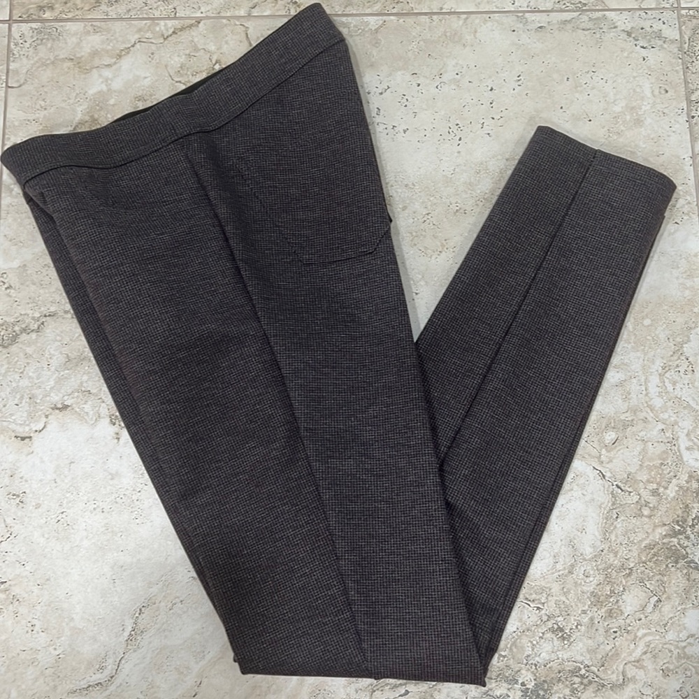 Max Studio small deep burgundy woman’s medium size 2-4 pants